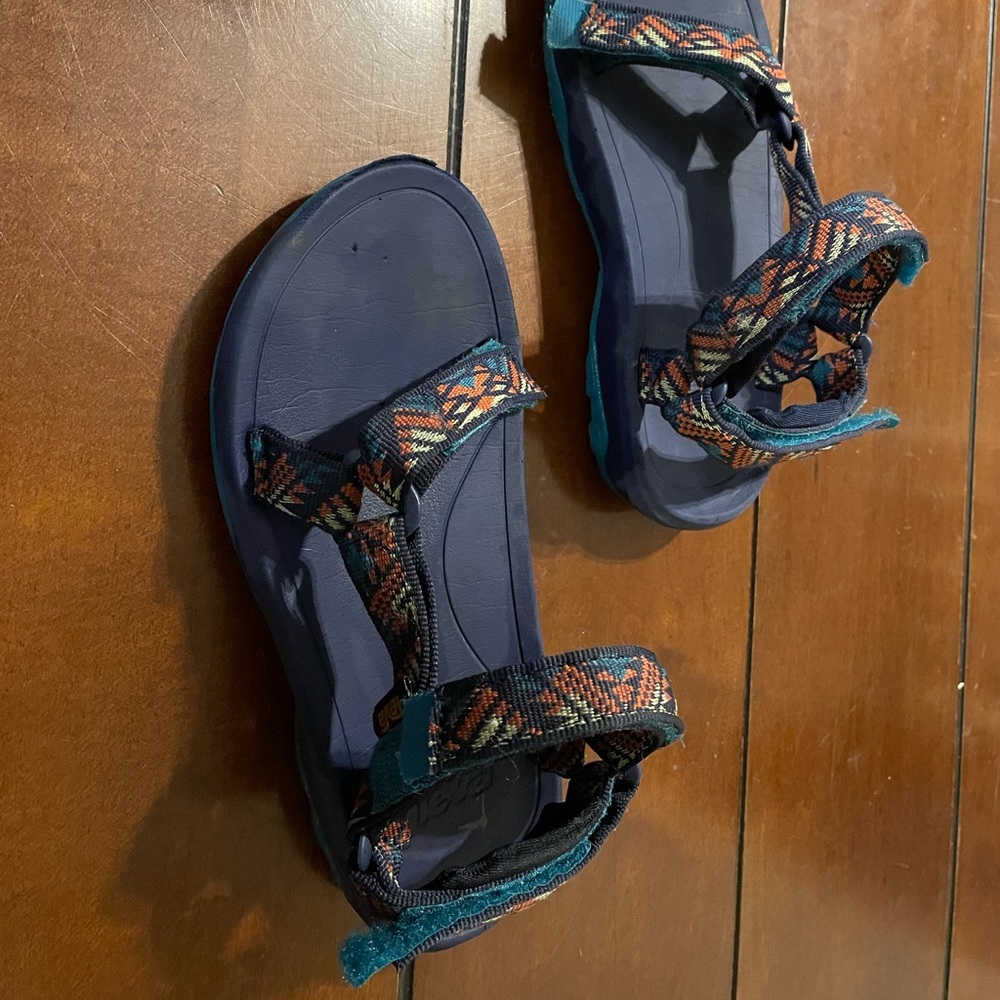 Kids Tevas